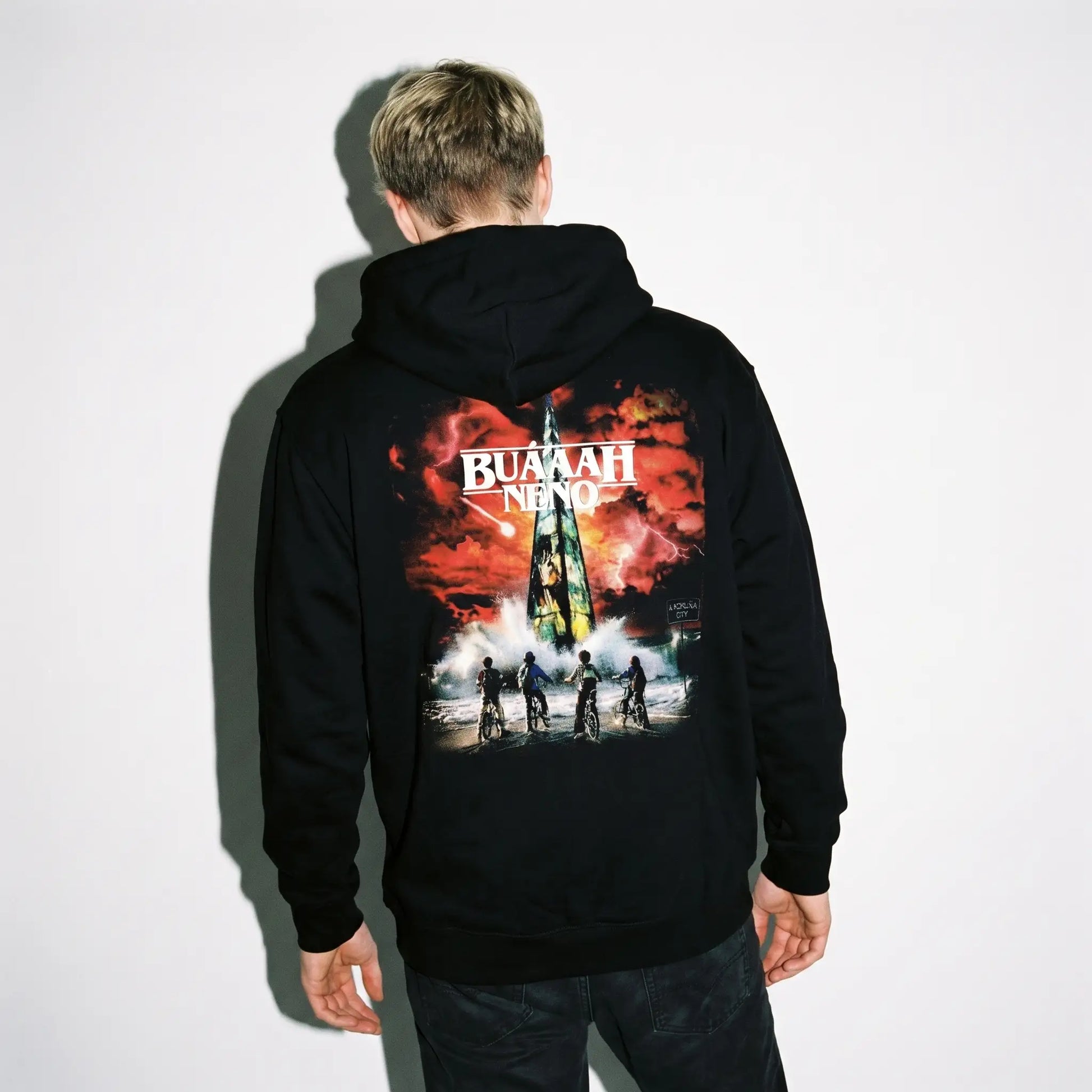 Buáaah Neno Stranger Muvis